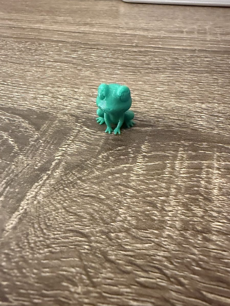 Mini green frog