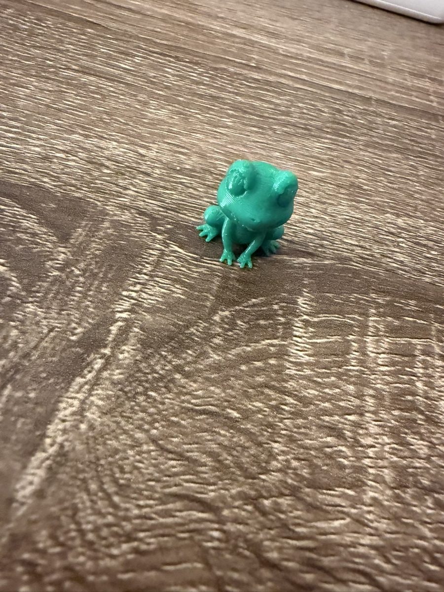 Mini green frog